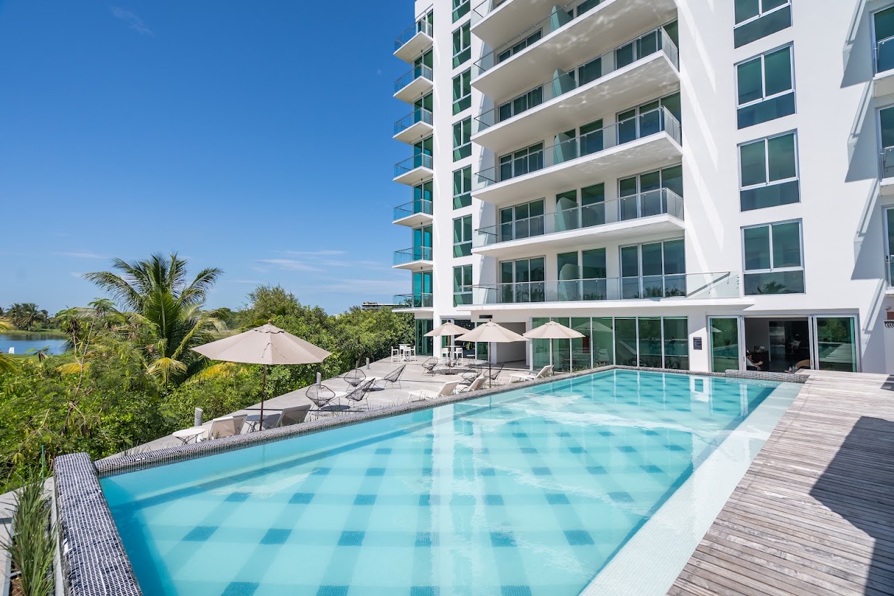 EHDEN Vacation Suites Puerto Cancún