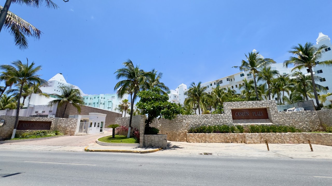 Cancun Plaza Family Condo