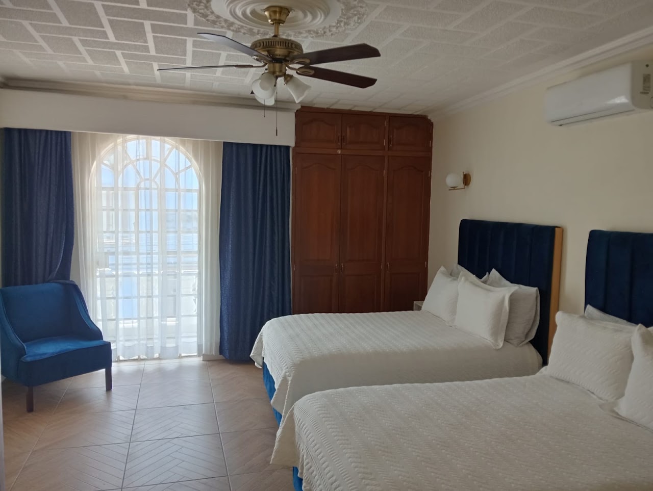 Hotel CASA VICTORIA