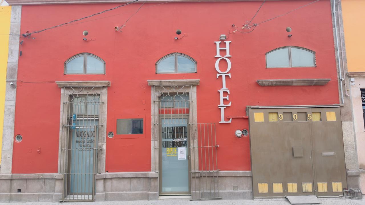Hotel 1973
