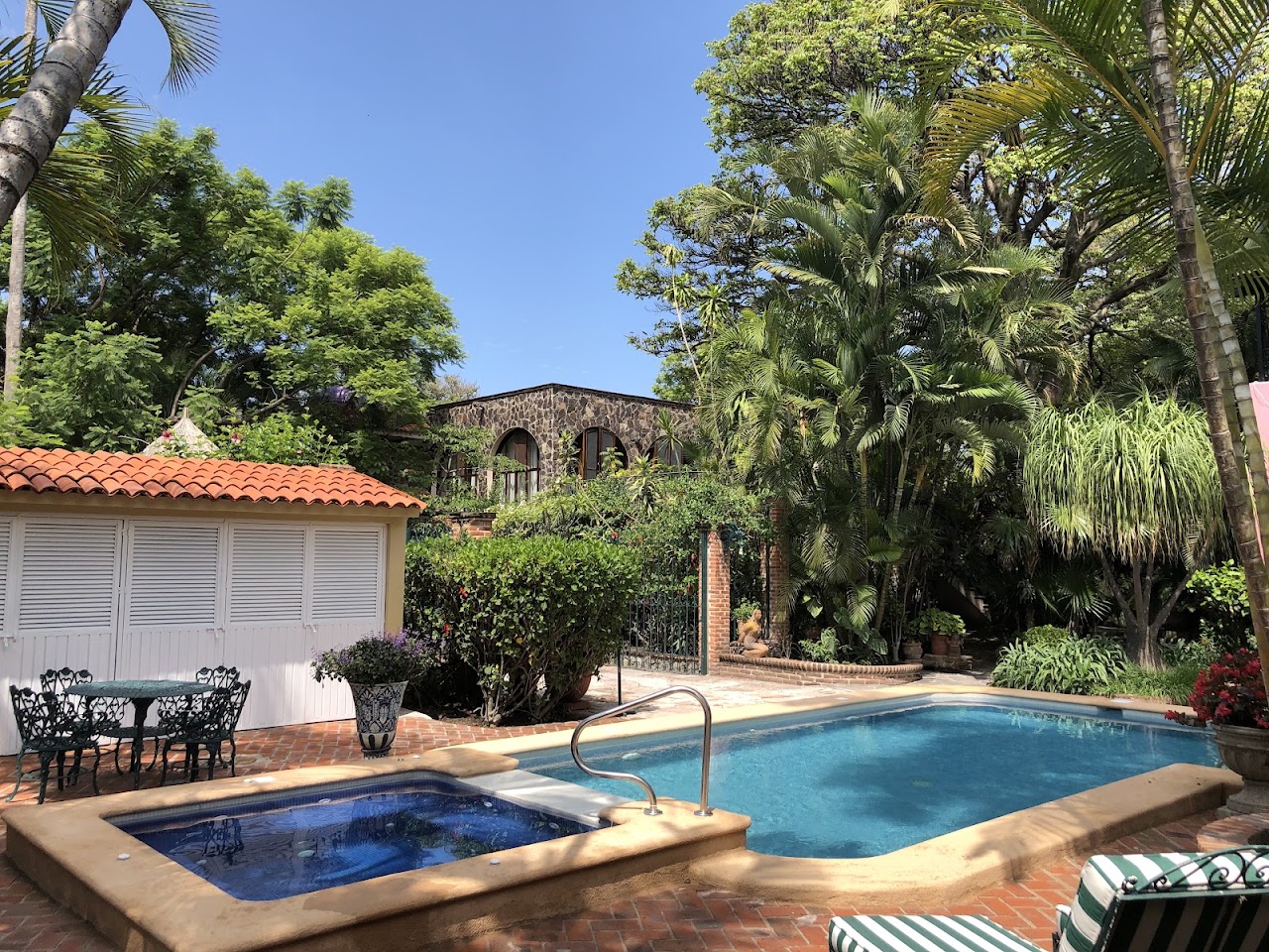 Villa QQ Chapala Independent Living