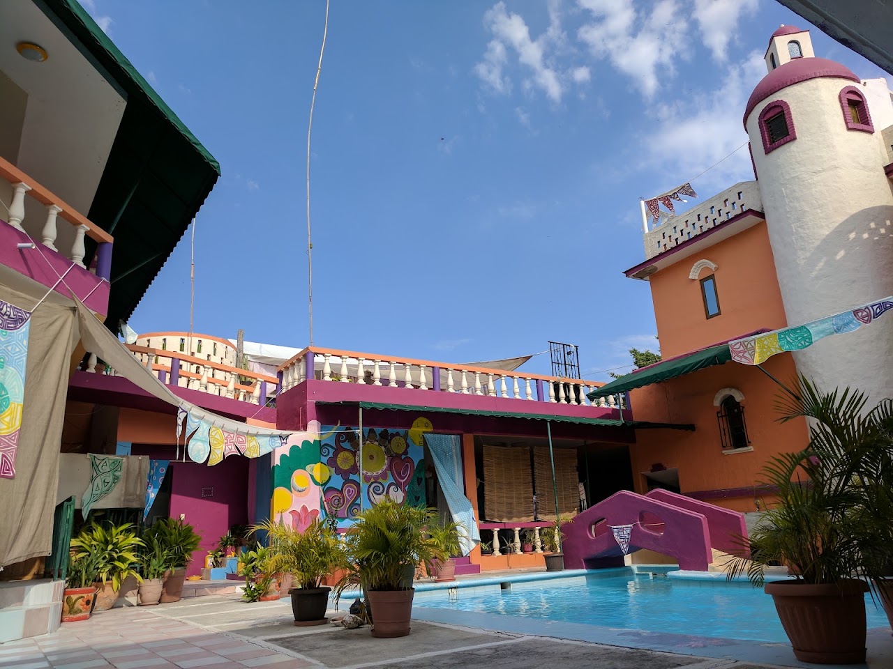 Agave Azul Guest House & Rentals