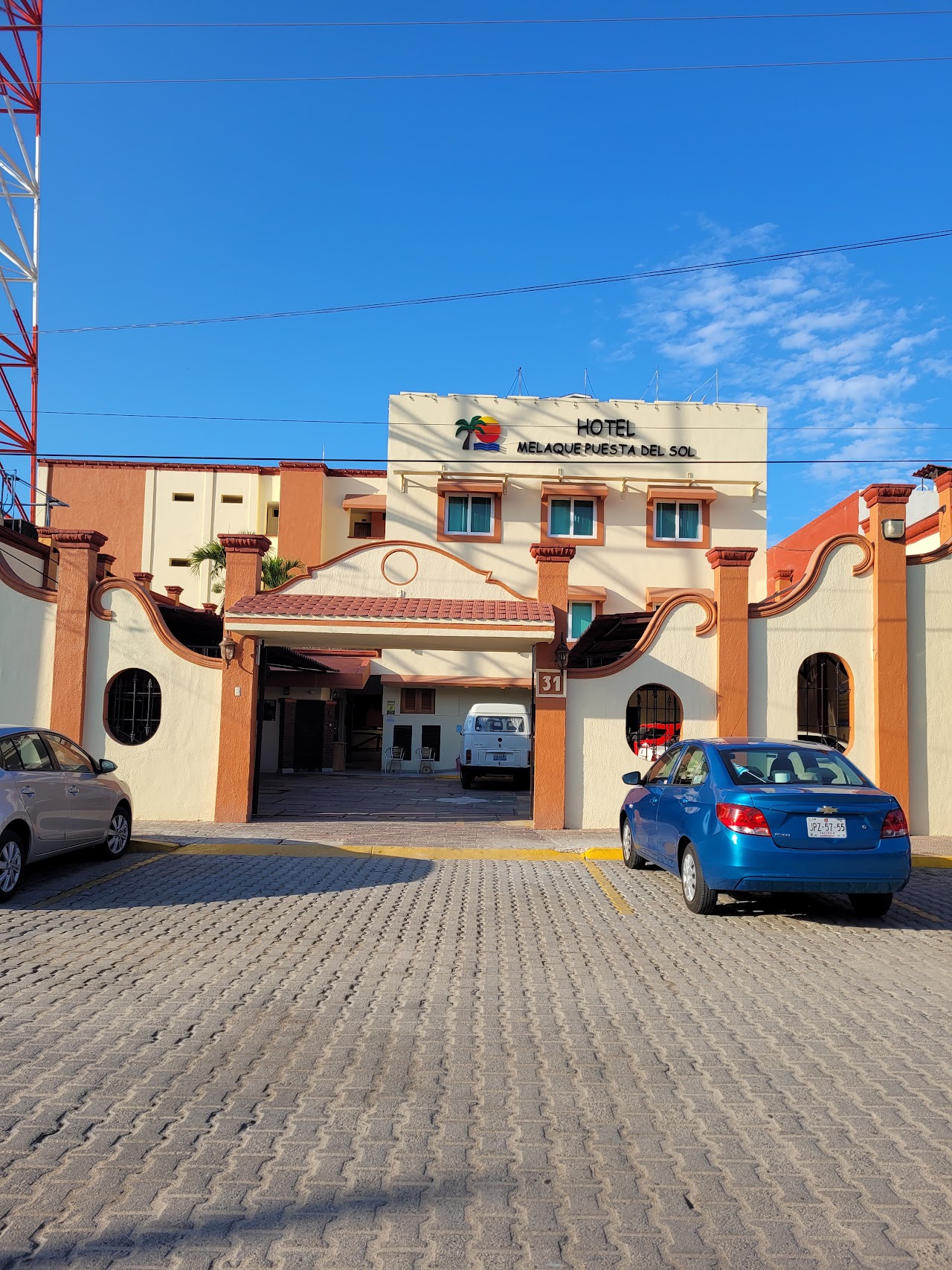 Hotel Puesta del Sol