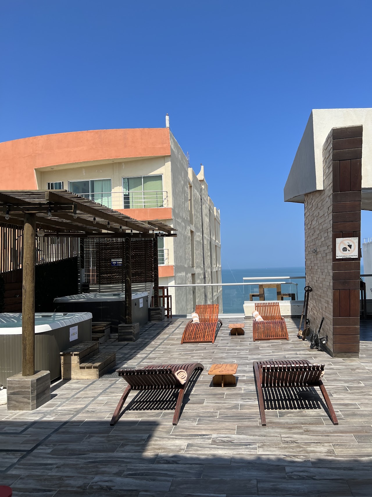 Hotel Clipperton