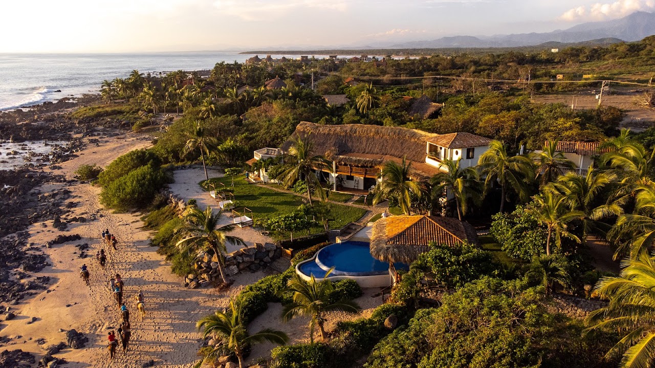 Casa Manzanillo Boutique Hotel