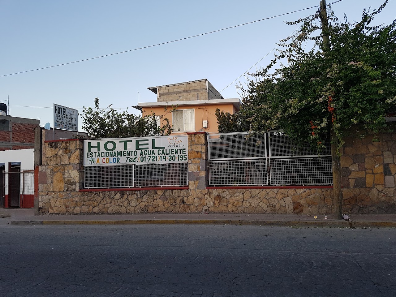 HOTEL MARIS