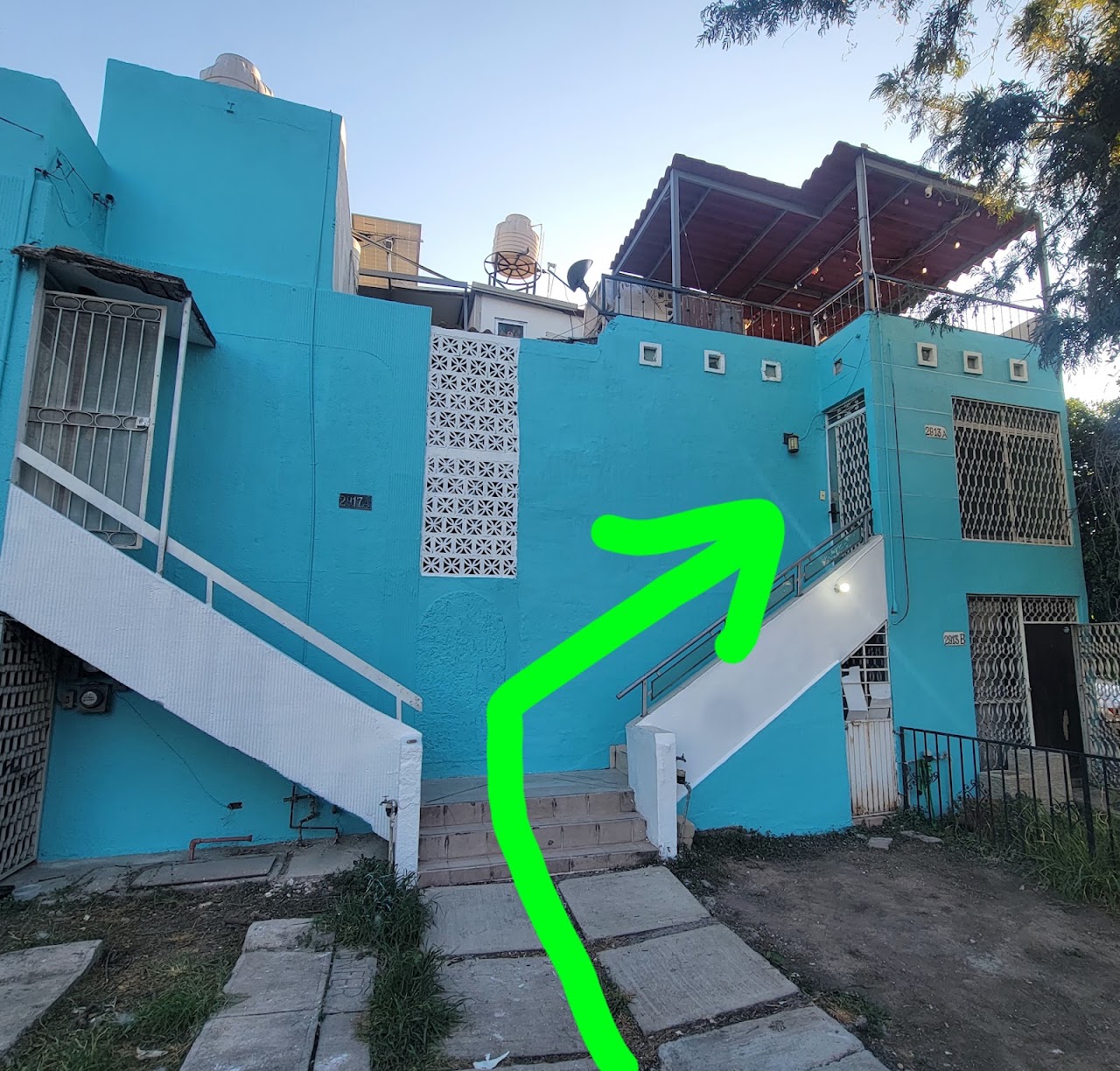 Águilas House (Se renta por cuarto o departamento completo)