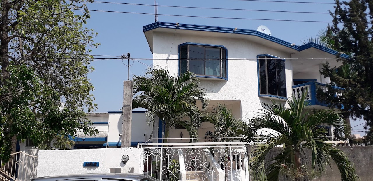 Casa La India Hostal & Tours