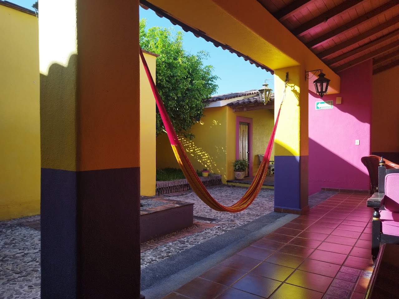 Hostal El Naranjo Hotel