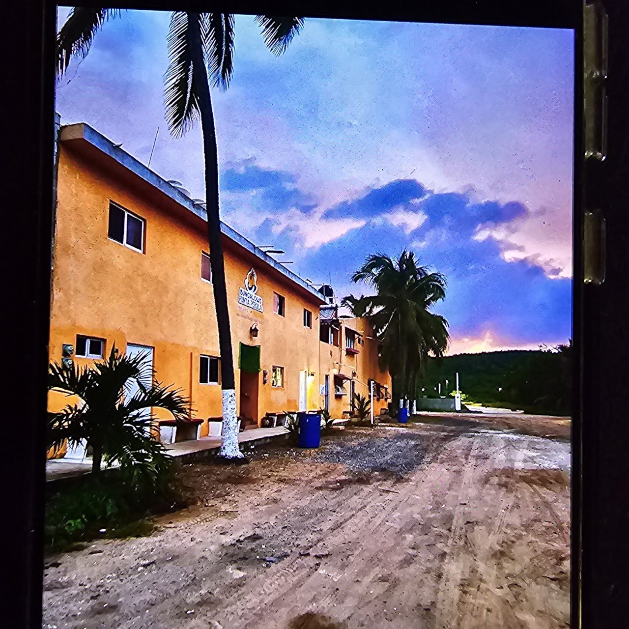 BUNGALOWS PUNTA PERULA