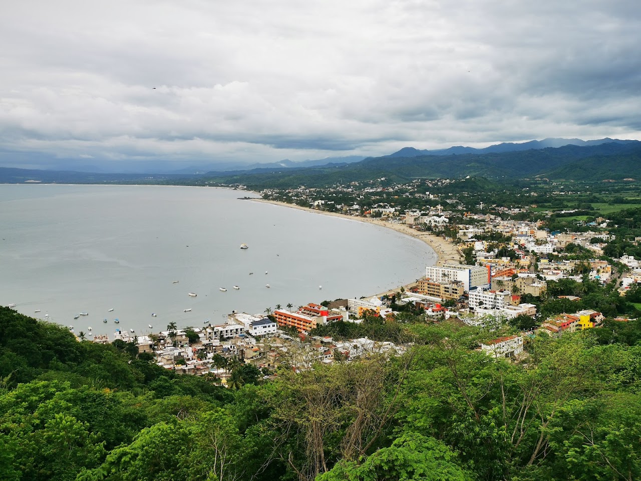 Bungalows El Delfin Guayabitos