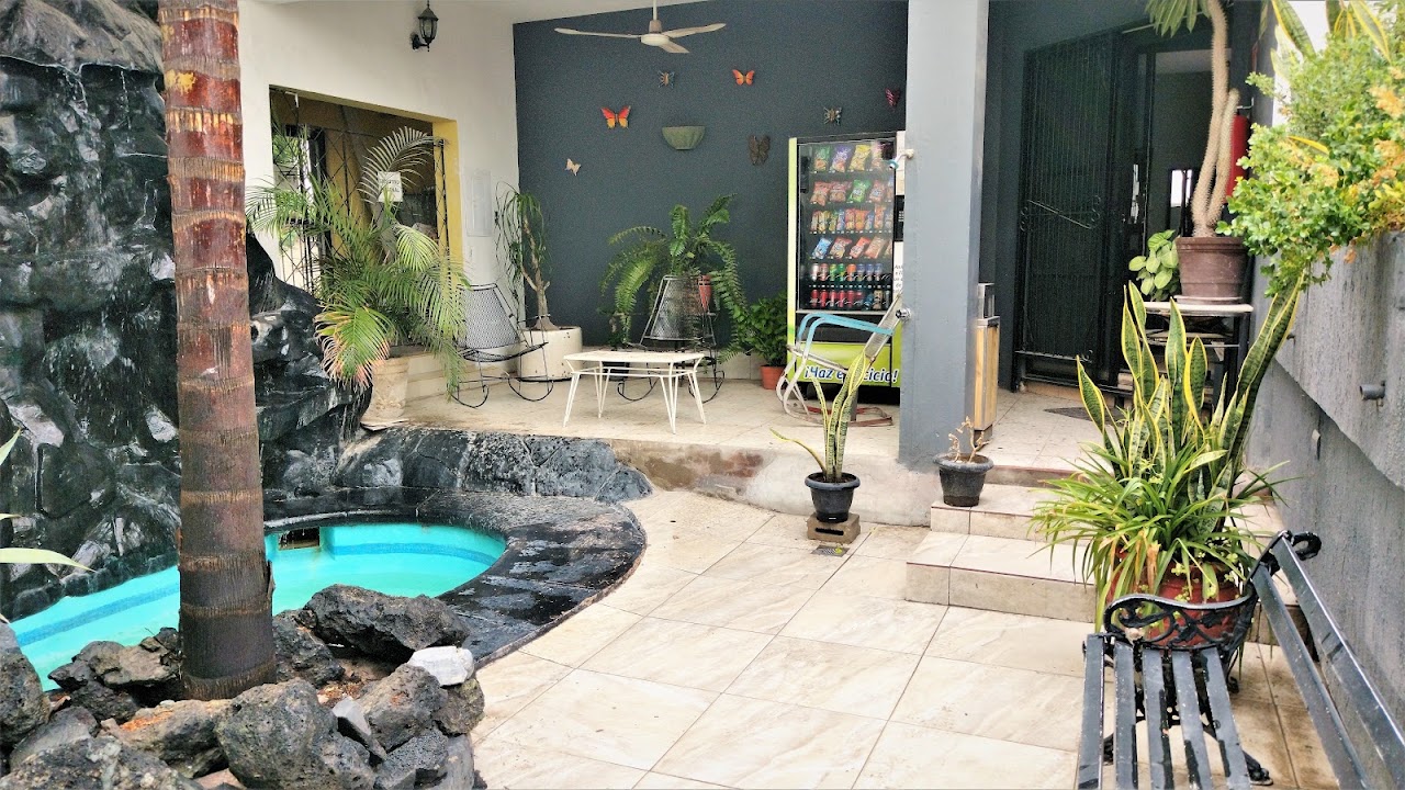 Hotel Laguna Inn