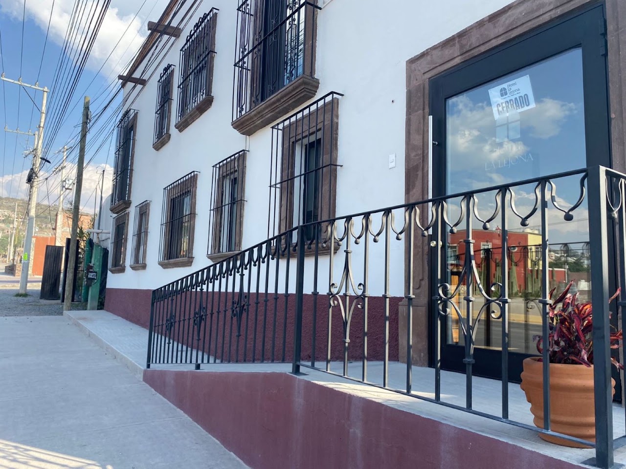 HOTEL LA LEJONA
