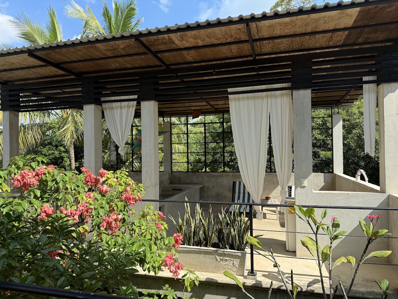 La Flor Casa Boutique