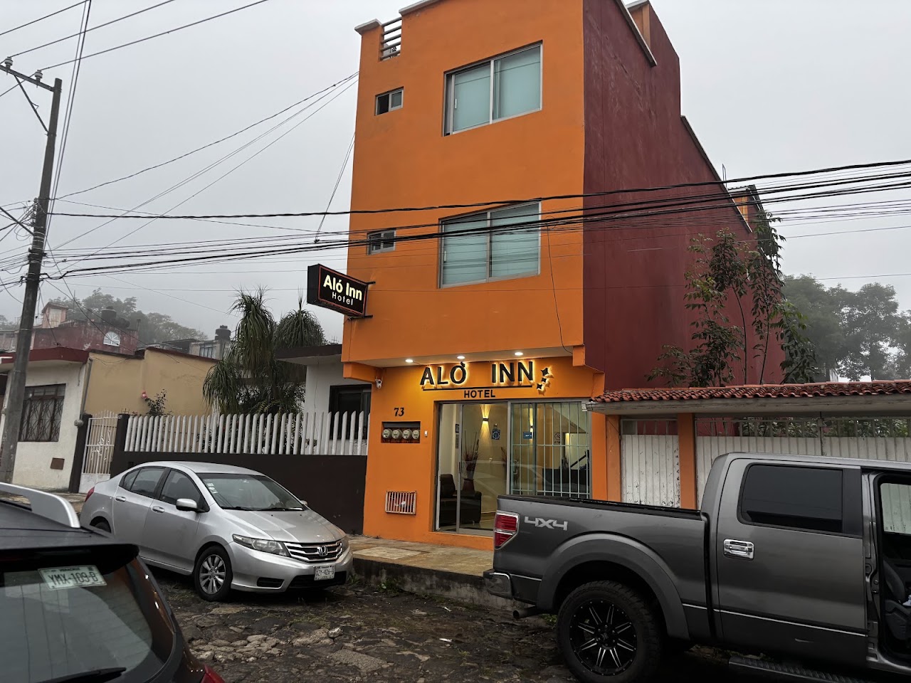 ALÓ INN