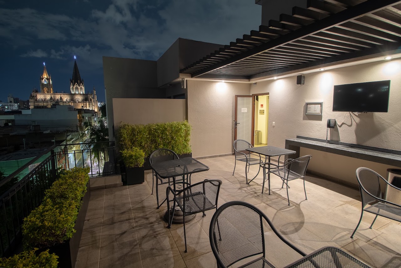 Six Hotel Guadalajara Expiatorio