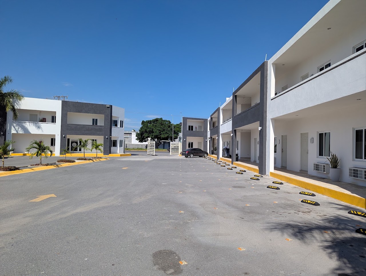 HOTEL MONARCA