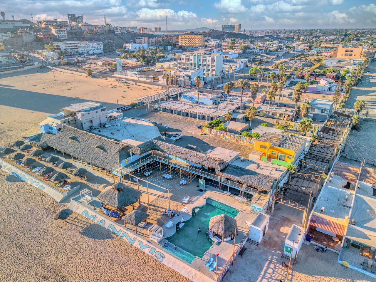Manny's Beach Club Hotel