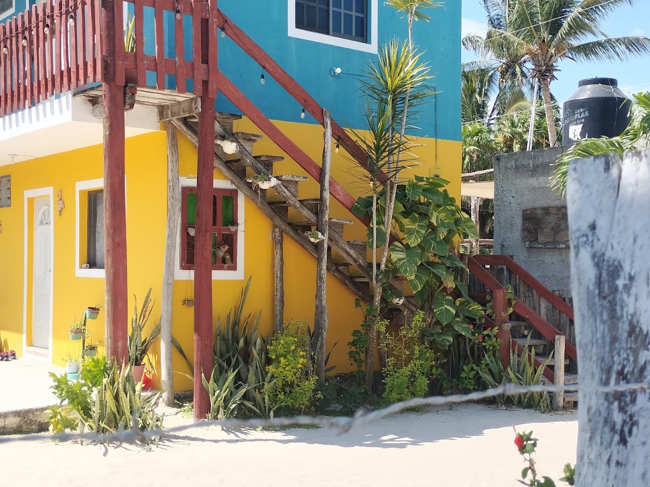 Posada La Merced - El Cuyo, Yucatán.