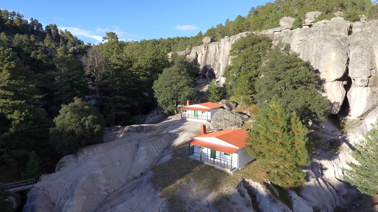 Cabañas en Creel Cueva de los Leones