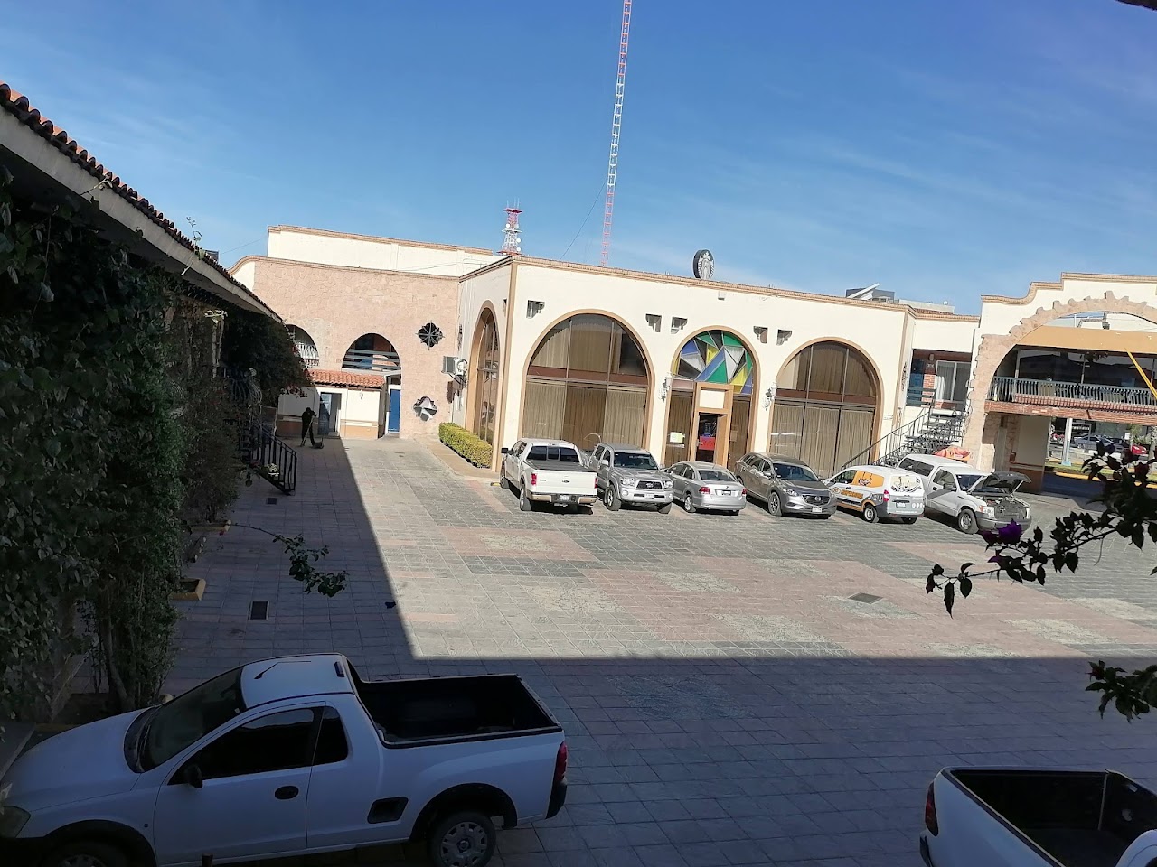 HOTEL LOS ARCOS