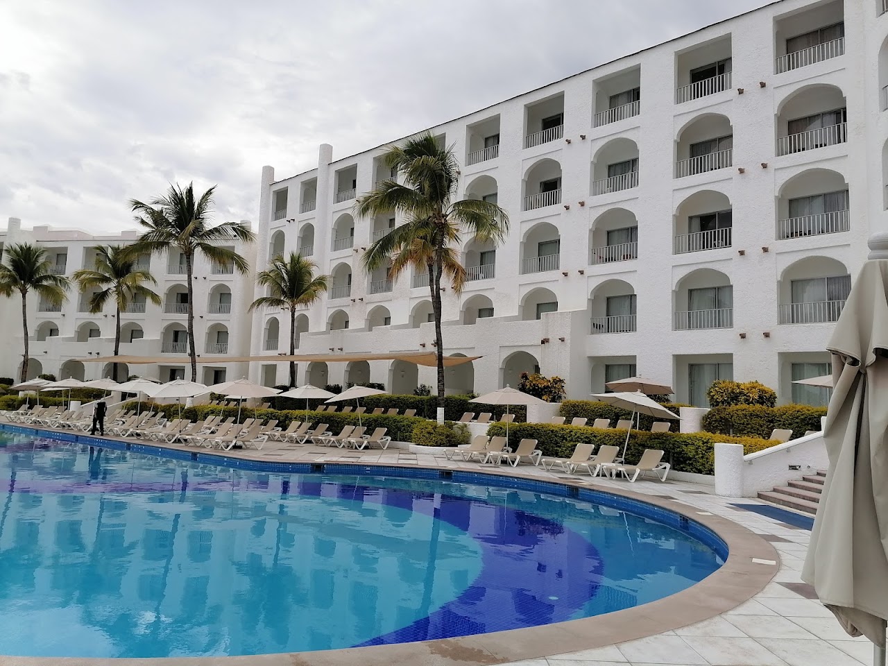 Sierra Mar All Inclusive at Tesoro