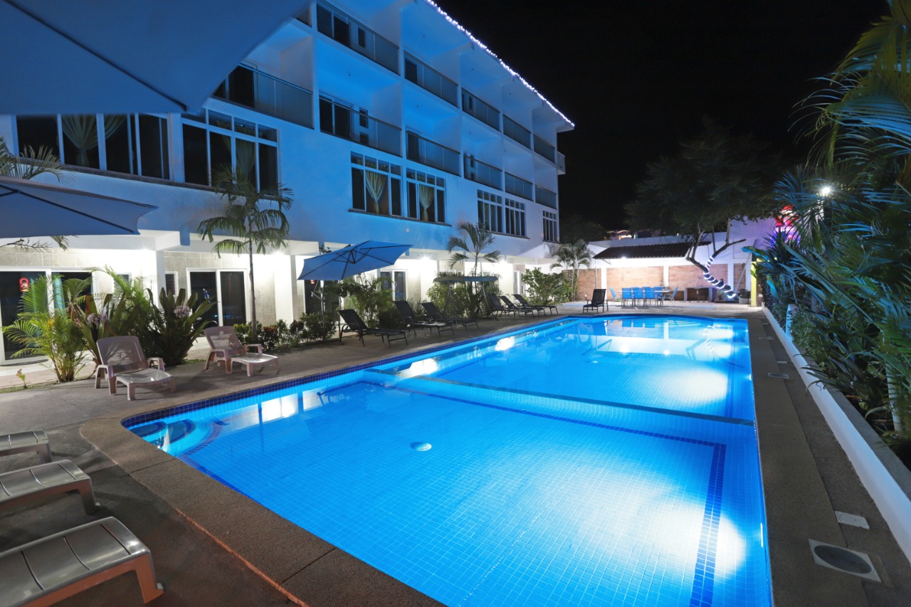 Hotel Rega Suites Guayabitos - Family & Kitchen