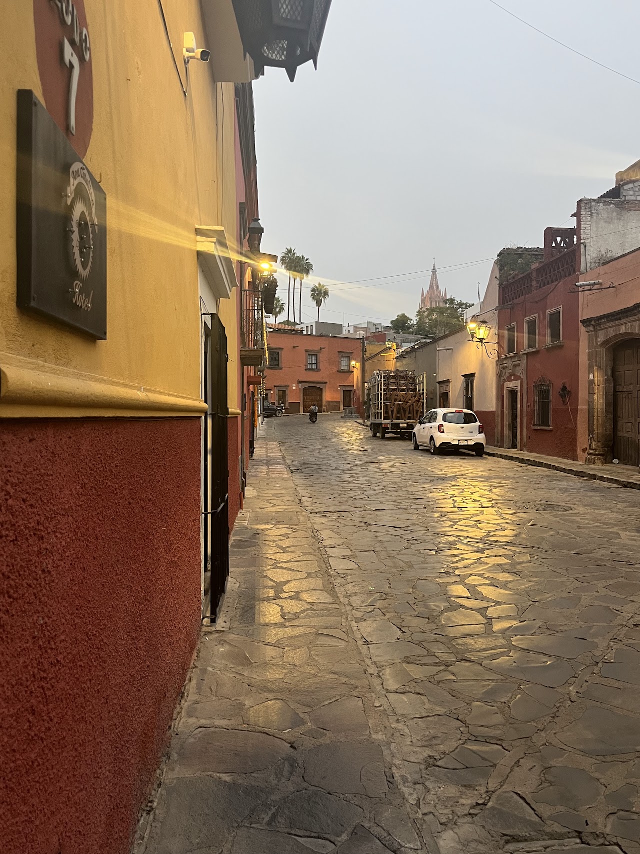 Hotel Ana Catalina and Suites