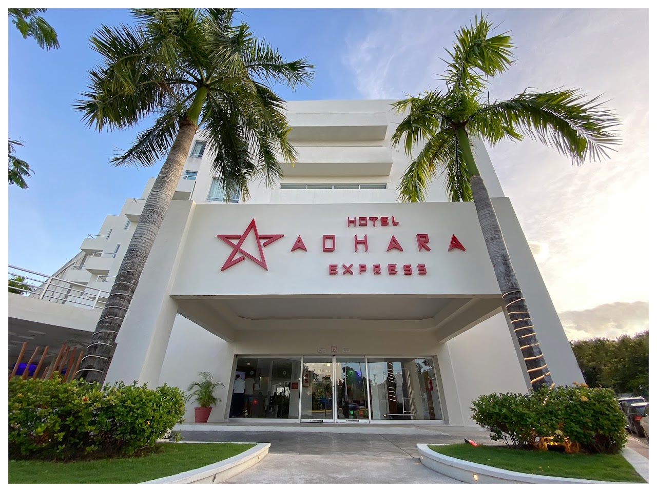 Hotel Adhara Express