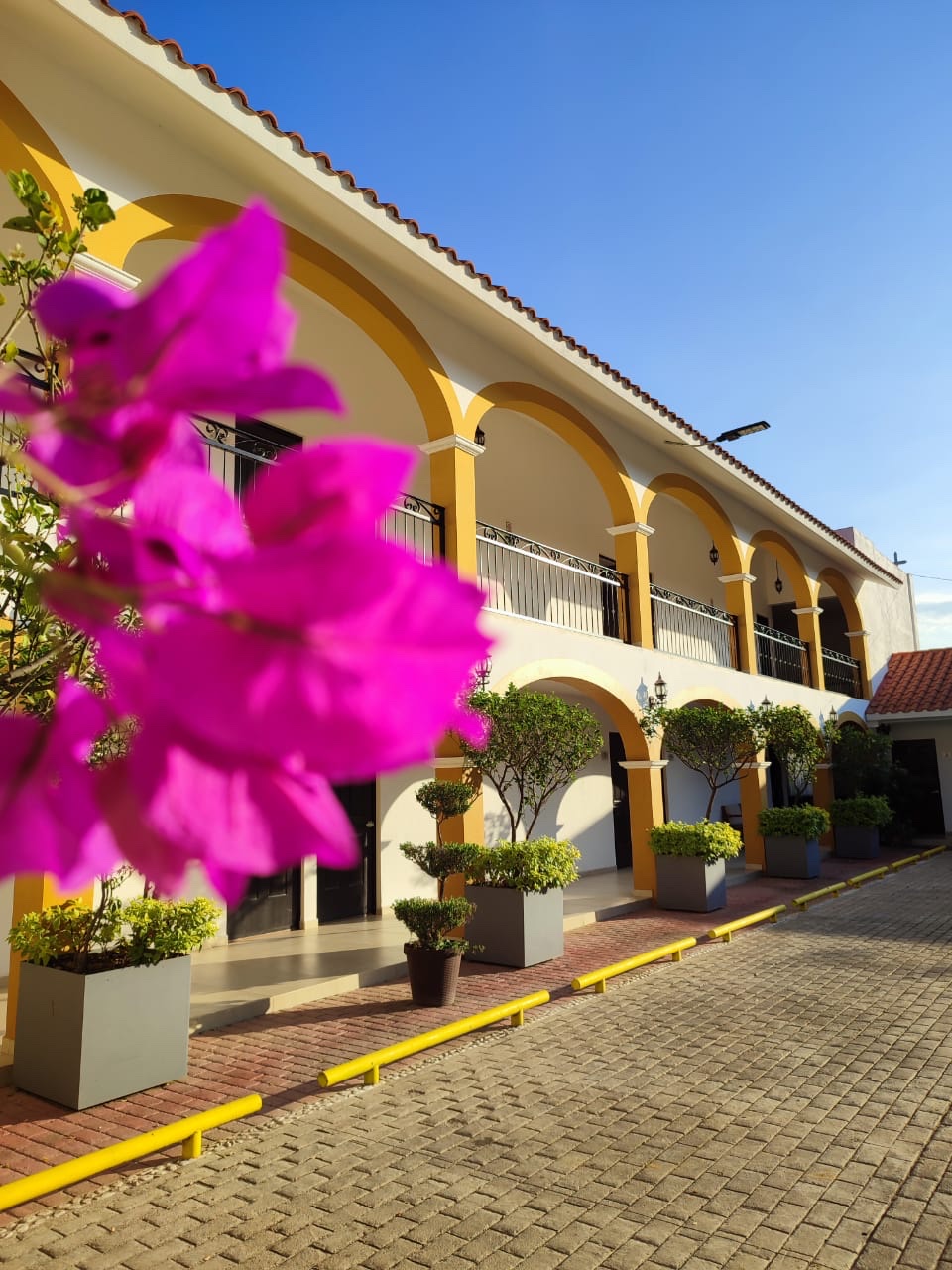 Casa Blanca Hotel