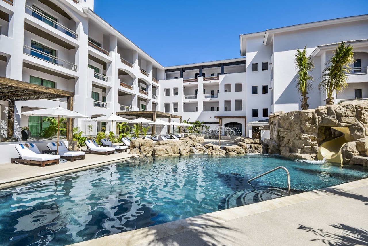 Cabo Azul Resort