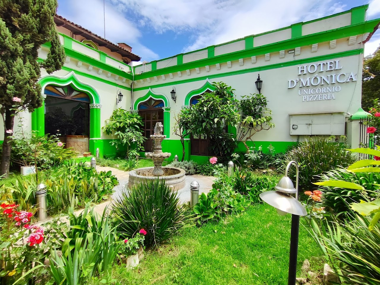 Hotel DMonica