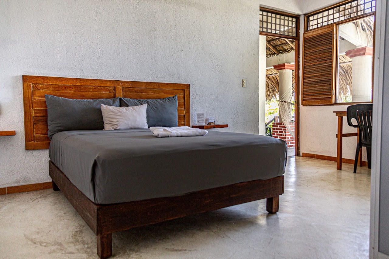 Hotel Manava