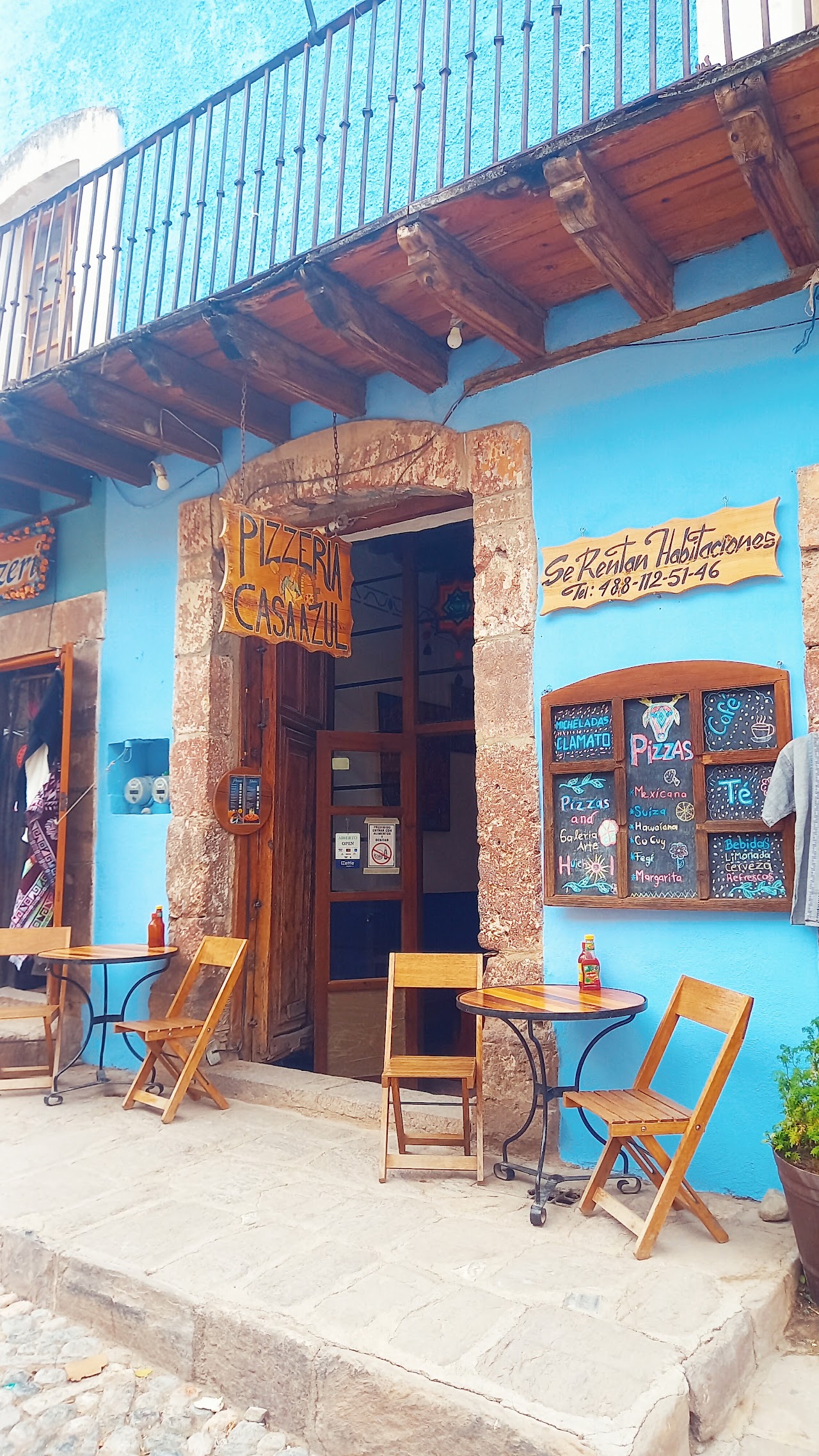 Hospedaje y pizzería Casa Azul