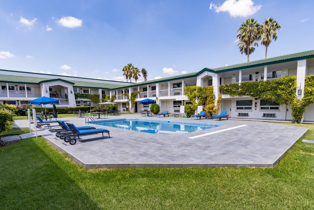 Quinta Dorada Hotel & Suites