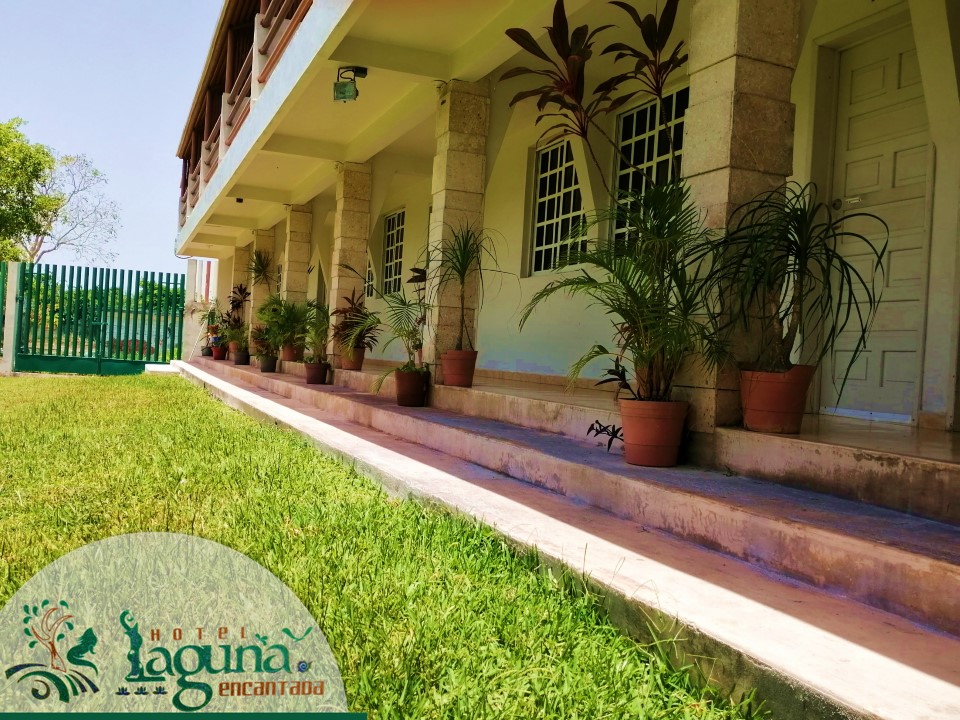 Hotel Laguna Encantada