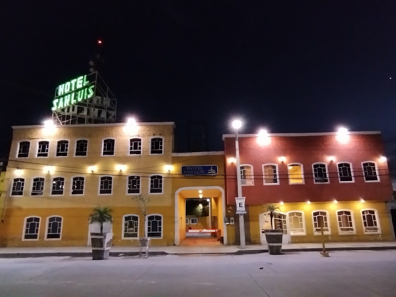 HOTEL SAN LUIS