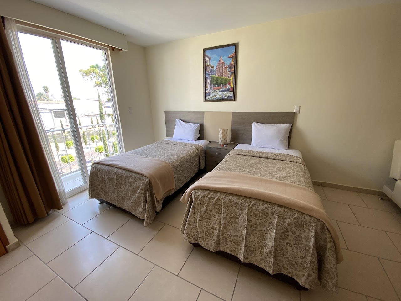 Hotel Ciprés