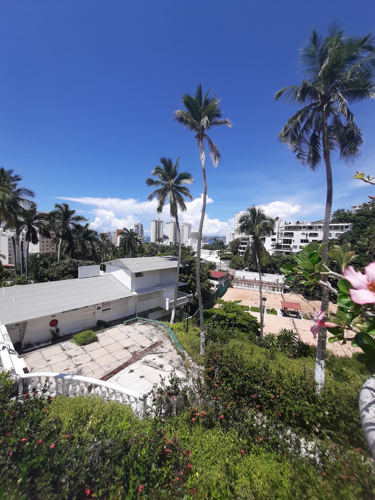 Hotel Villa Vera Spa & Racquet Club