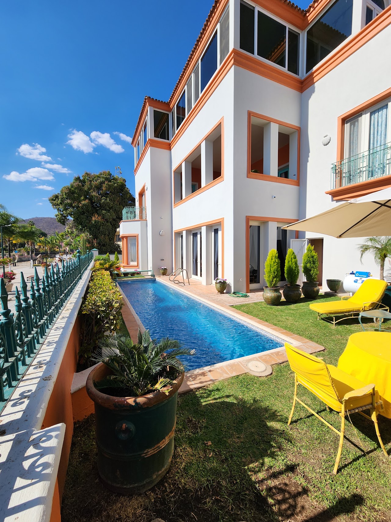Hotel Lake Chapala Inn
