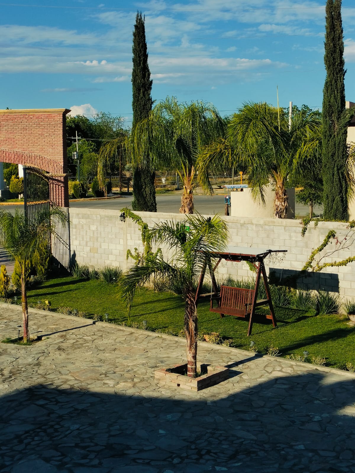 Hotel Monada