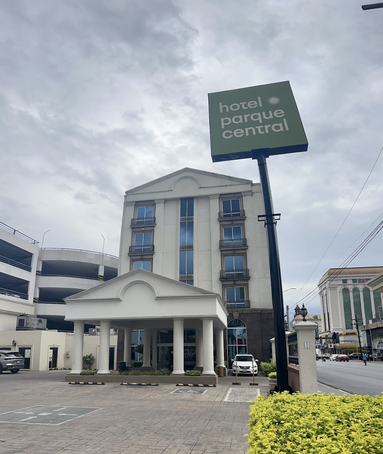 Hotel Parque Central
