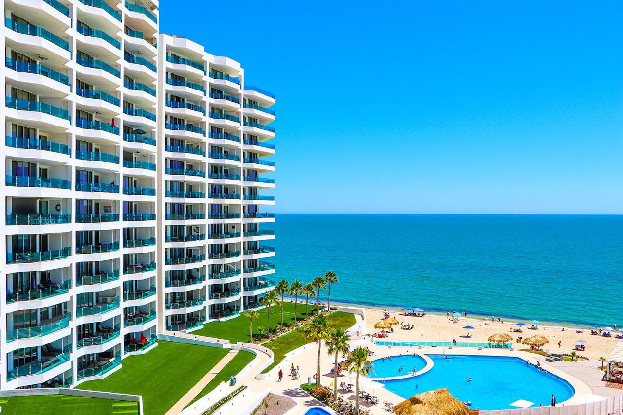 Esmeralda Beach Resort