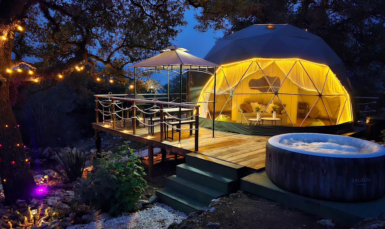 DOMUS GLAMPING