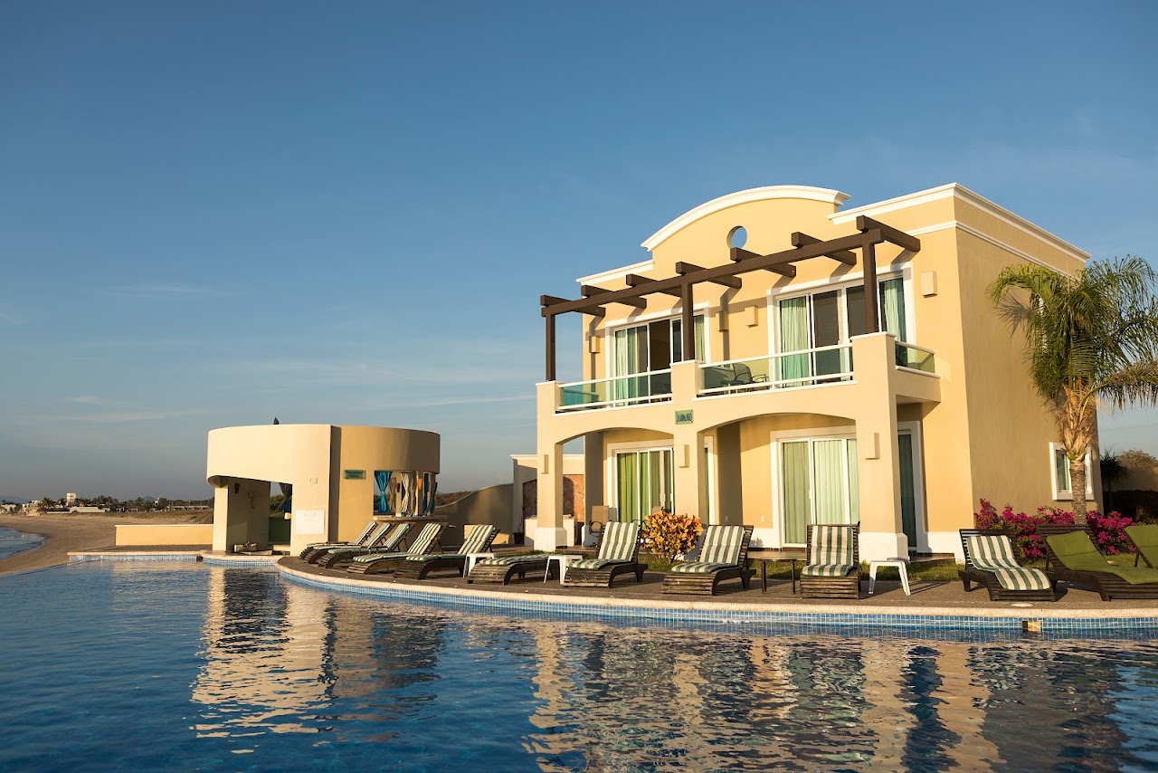 Diamond Bay Boutique Resort