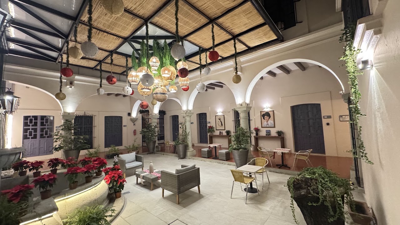 CAMILA Suites & Rooms