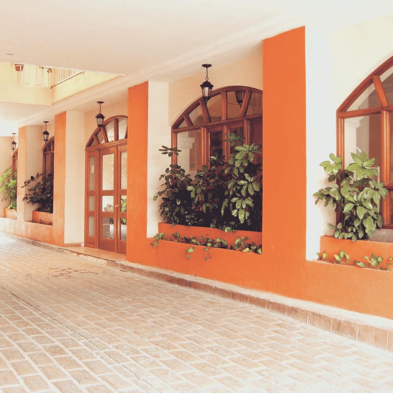 Hotel Hacienda Bugambilias
