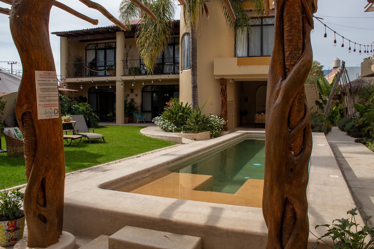 Letra CH - Hotel Boutique & Spa