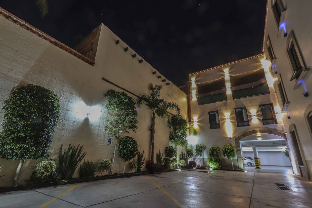 HOTEL CH