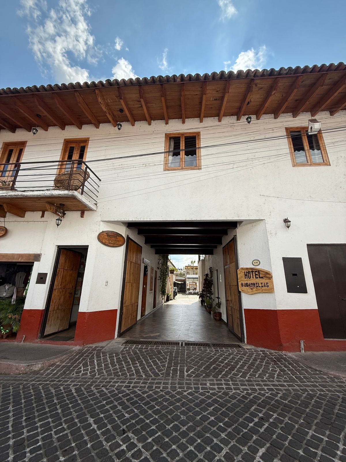 Hotel Bugambilias